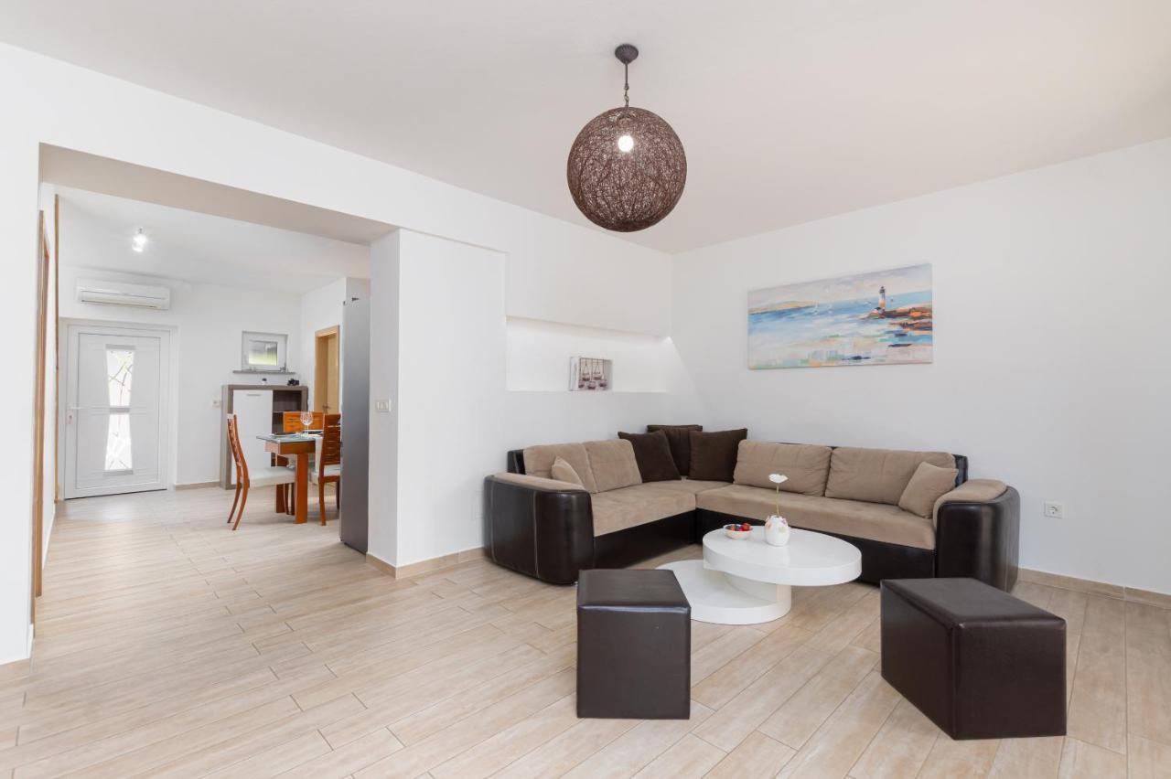 Kuca Lana Apartment Medulin Exterior photo